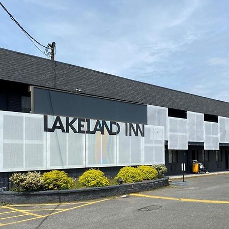 Lakeland Inn - Bohemia Екстер'єр фото
